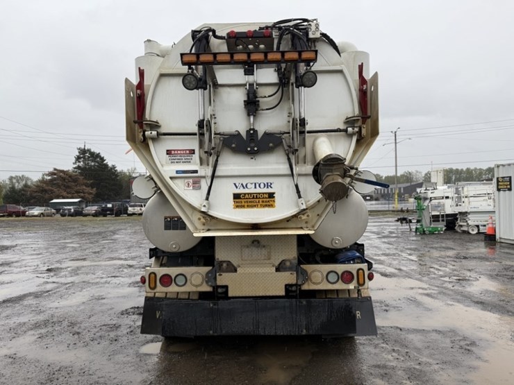 2015-kenworth-t440-image-5