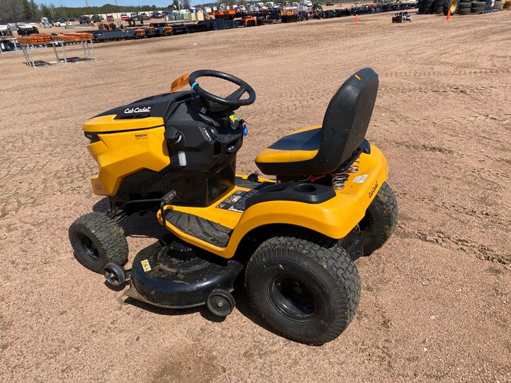 #1119-•-2022-cub-cadet-lt46-riding-lawn-mower-image-8