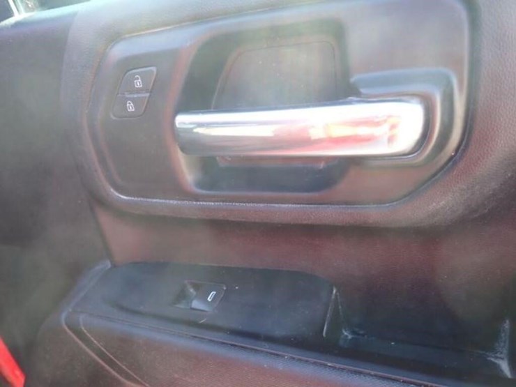 2022-chevrolet-2500hd-image-45