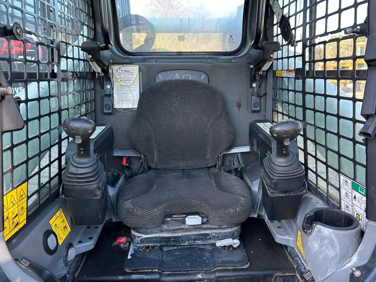 2023-bobcat-t770-image-20