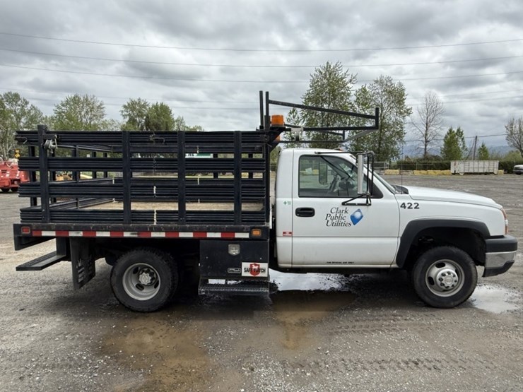 2006-chevrolet-silverado-3500-image-3
