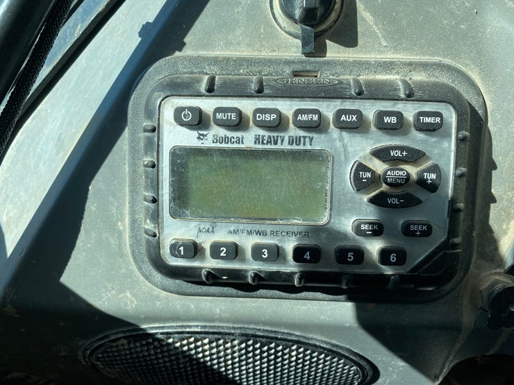 2018-bobcat-t595-image-40