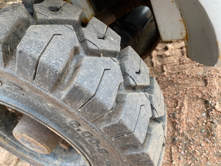 #1163-•-unicarriers-3,450-lbs-lp-forklift-image-22