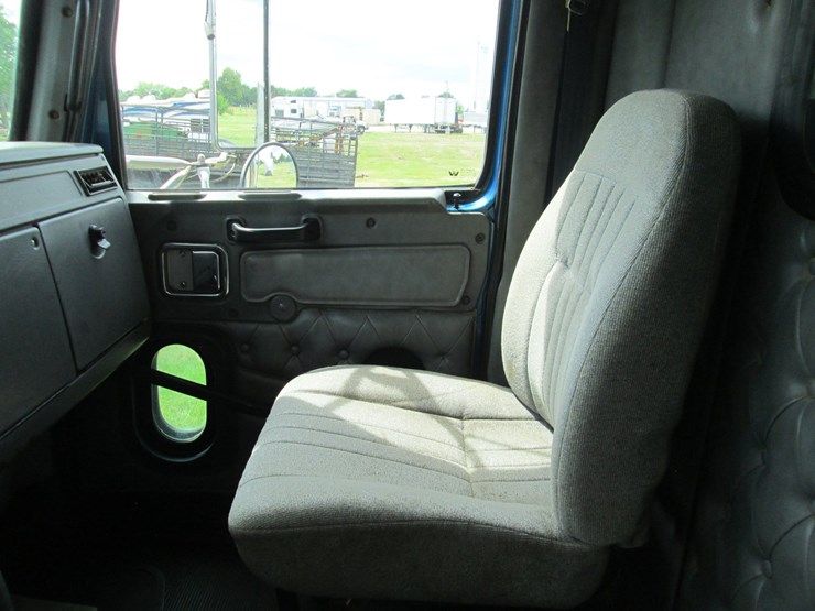 1999-caterpillar-c12-image-34