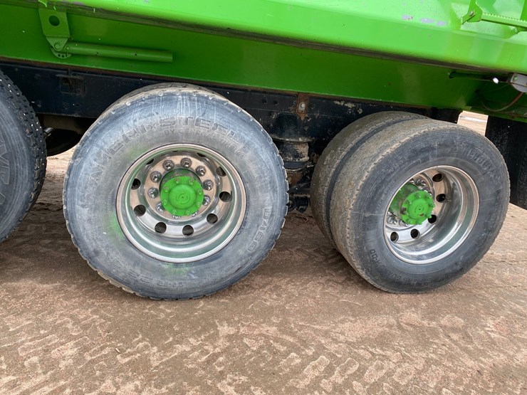 2015-kenworth-t800-image-18