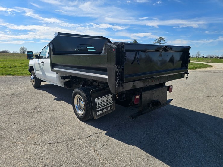 2019-chevrolet-silverado-3500-image-10