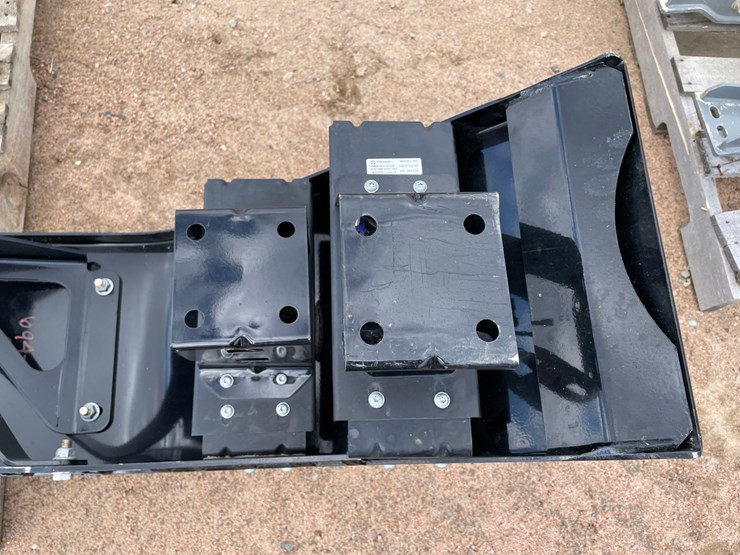 freightliner-108sd-image-3