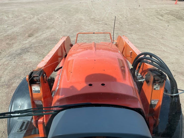 2014-kubota-m135gx-image-38