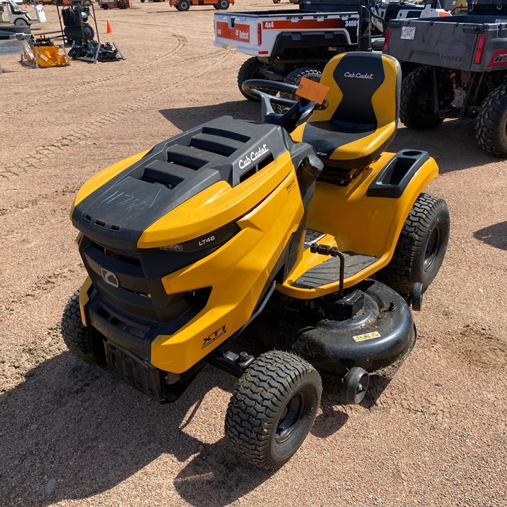 #1119 • 2022 Cub Cadet LT46 Riding Lawn Mower