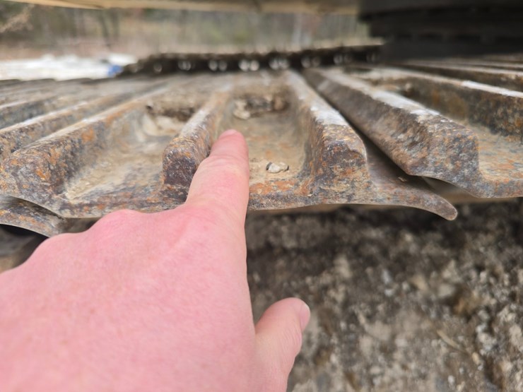 2013-deere-160g-lc-image-70