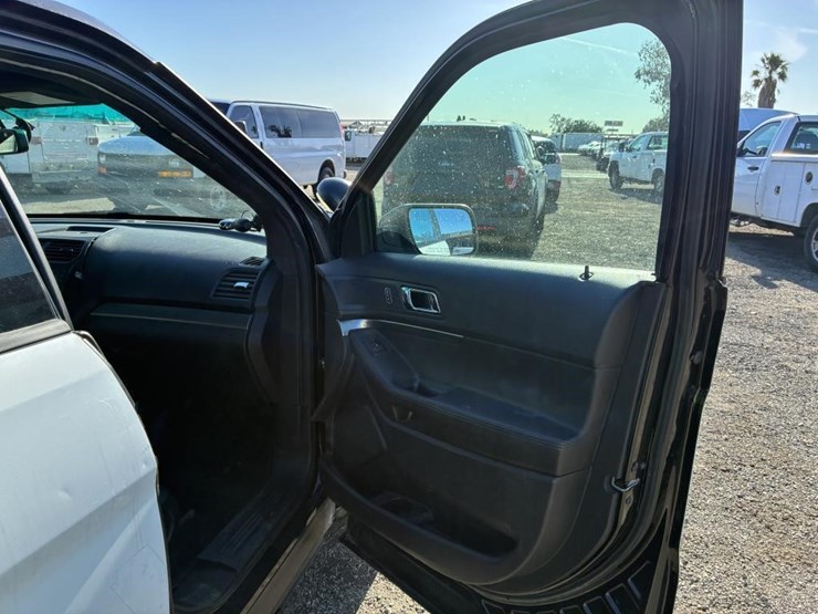 2017-ford-explorer-police-interceptor-image-8