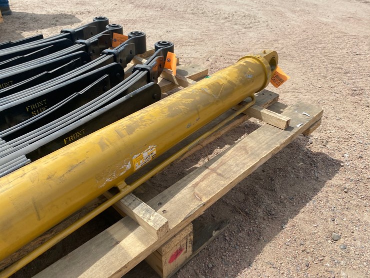 caterpillar-pm-565-image-4