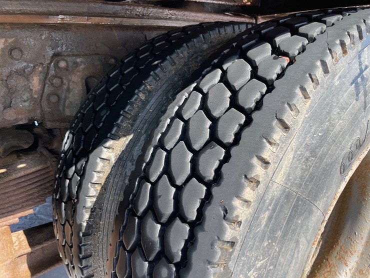 1999-international-4900-image-61