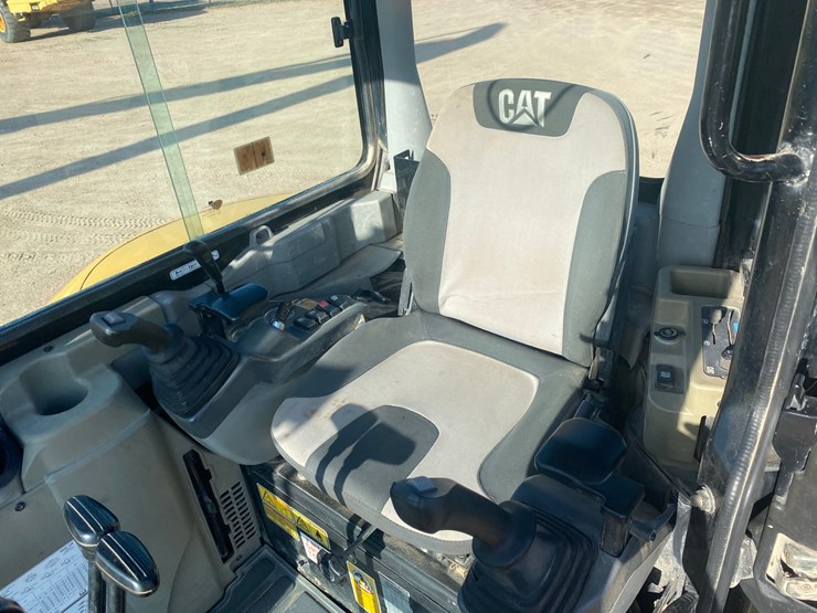 caterpillar-303c-cr-image-35