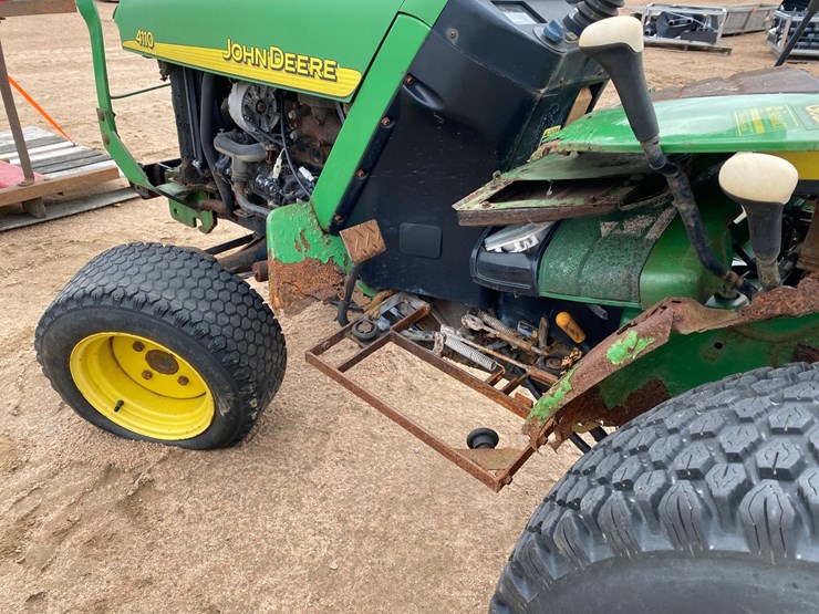 john-deere-4110-image-12