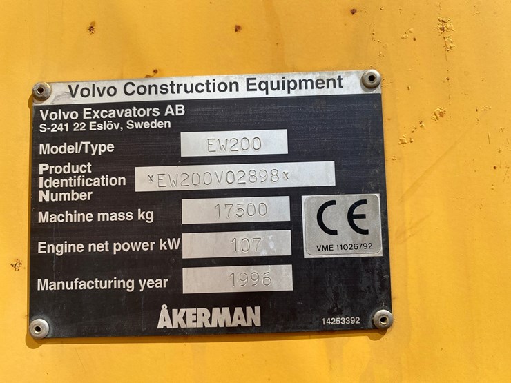 1996-akerman-ew200-image-49