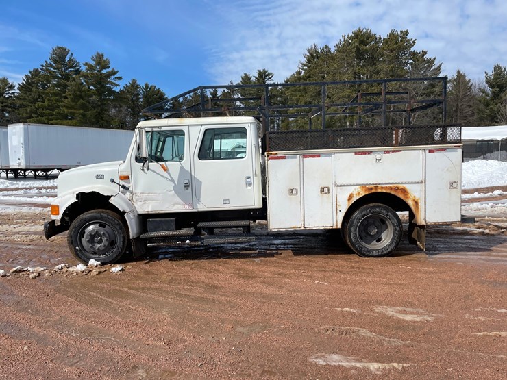 2002-international-4700-image-9