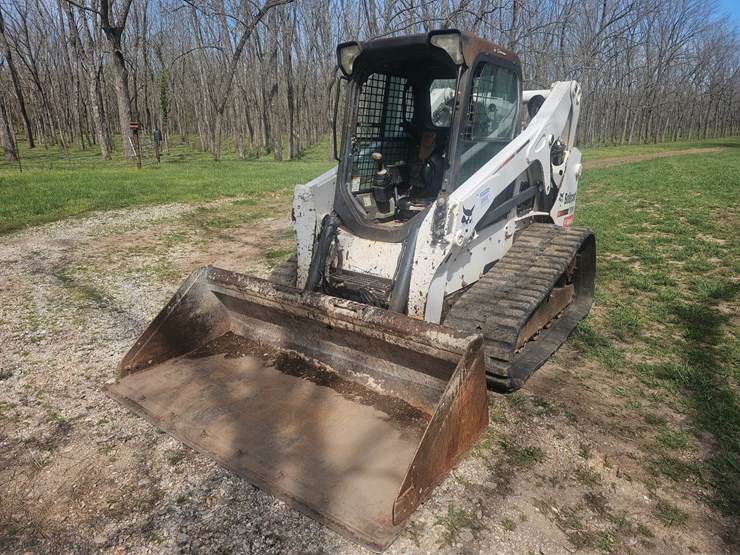 2010-bobcat-t650-image-1
