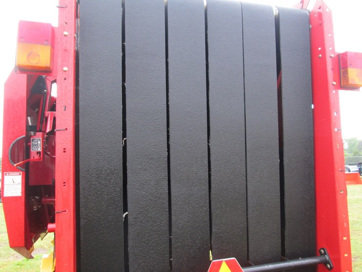 new-holland-br7060-image-17