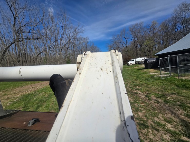 2010-bobcat-t650-image-87