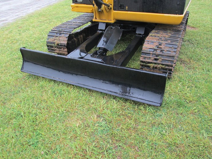 caterpillar-305.5-image-37