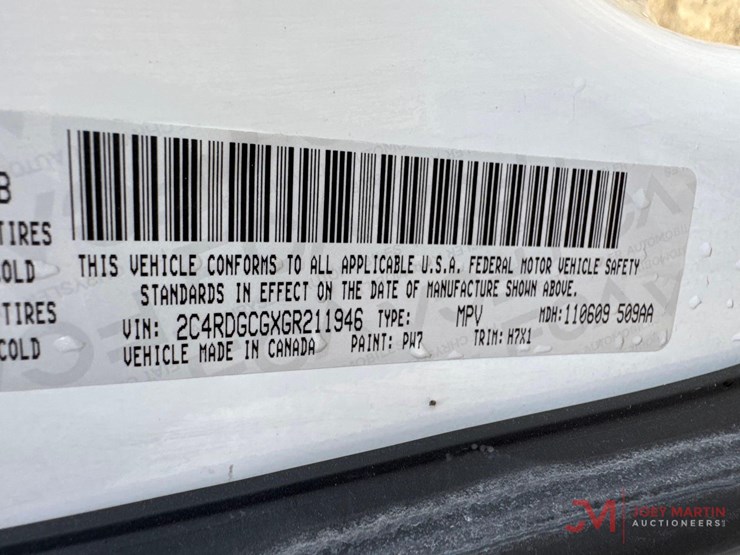 2016-dodge-grand-caravan-image-15