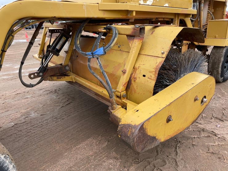 #1111-•-rosco-rb-28-sweeper-image-12