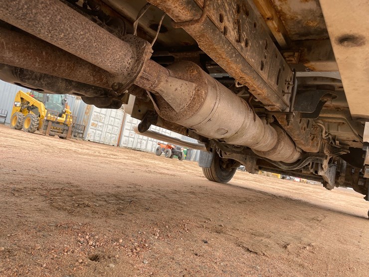 2012-ford-f550-image-22