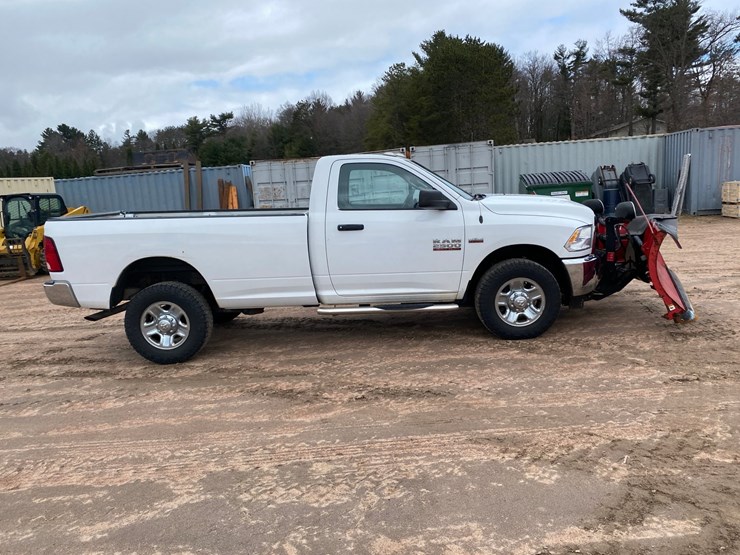 2017-dodge-ram-2500-image-5