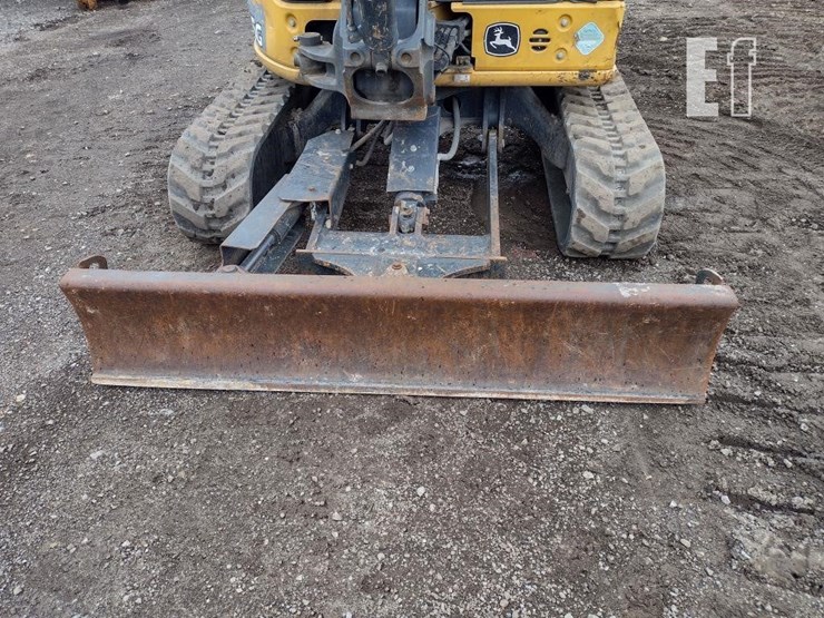 2020-deere-35g-image-19
