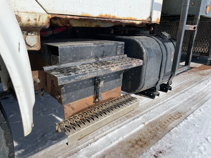 1999-international-4900-image-11