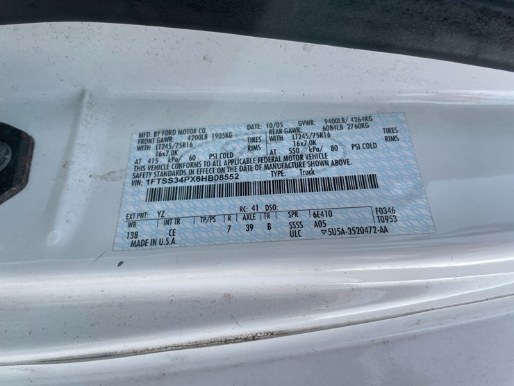 2006-ford-e350-image-24