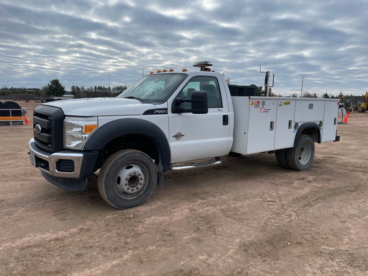2012-ford-f550-image-1