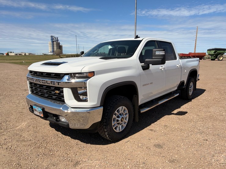 2022-chevrolet-silverado-2500-image-1