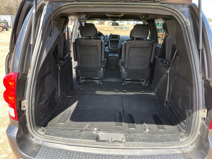 2017-dodge-grand-caravan-image-25