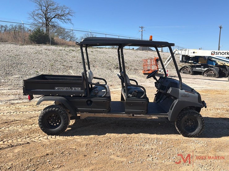 club-car-carryall-1700-image-2