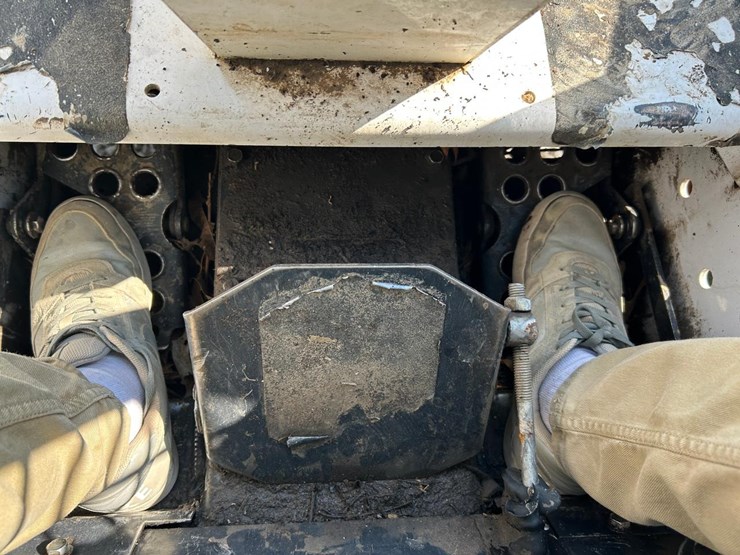 bobcat-742b-image-24