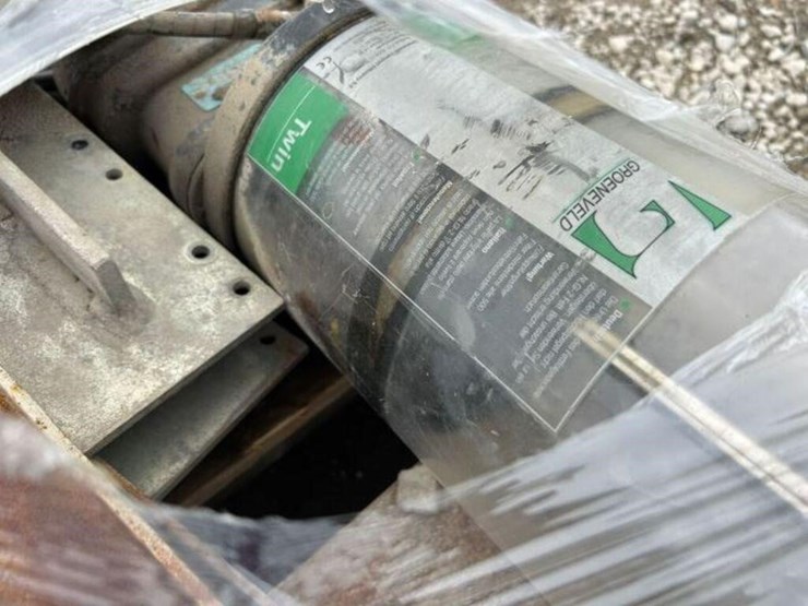 qty-of-groeneveld-auto-greasers-image-9