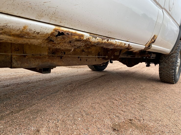 2004-chevrolet-2500-image-19