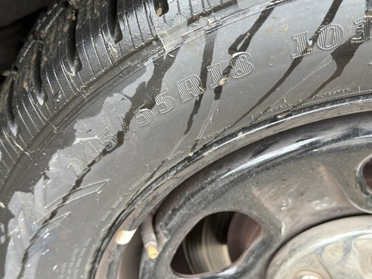 2017-ford-explorer-image-17