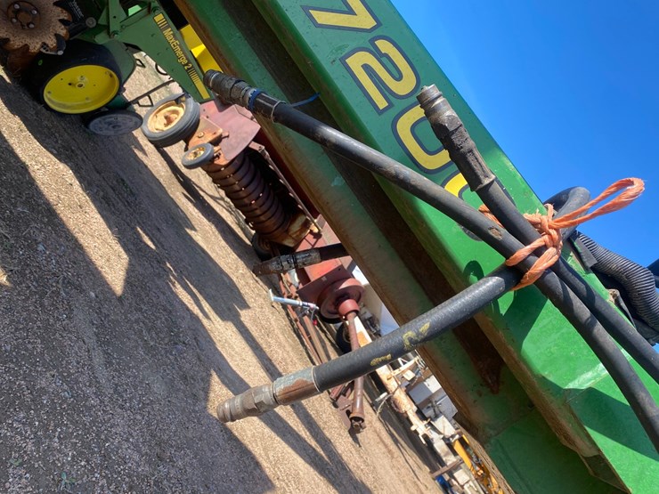 john-deere-7200-image-14