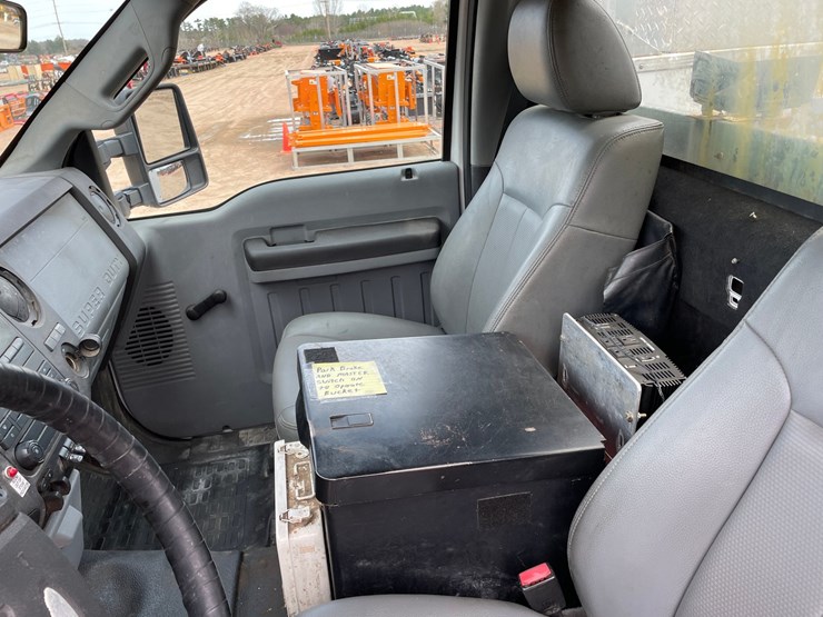 2012-ford-f450-image-46