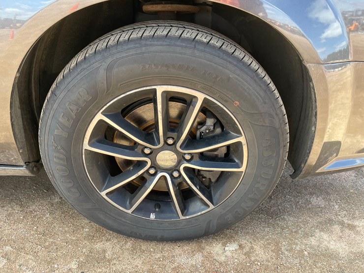 2017-dodge-grand-caravan-image-23