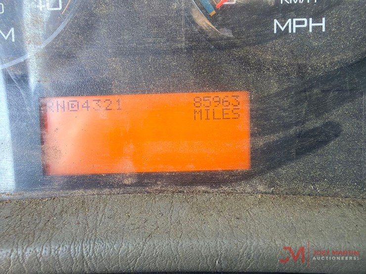 2008-international-7400-image-37