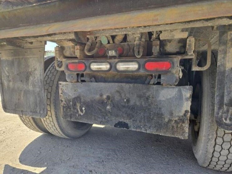 2012-caterpillar-ct660s-image-6