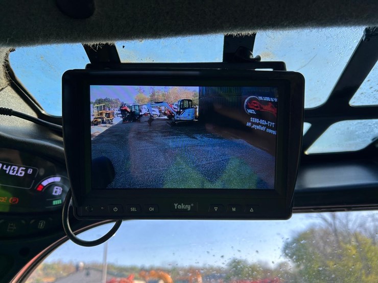 2023-bobcat-t770-image-25