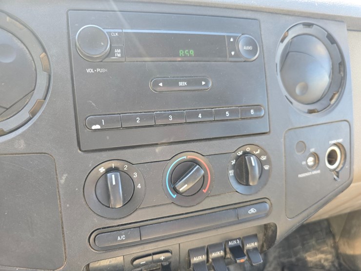 2008-ford-f550-image-64