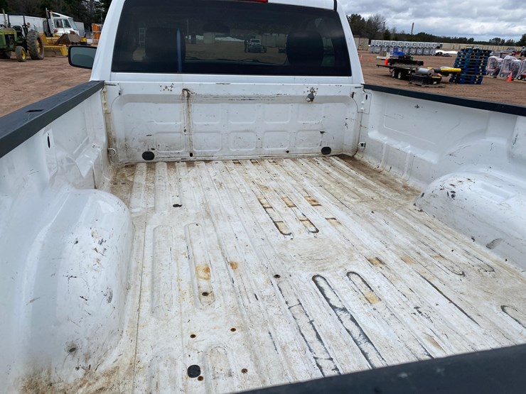 2017-dodge-ram-2500-image-27