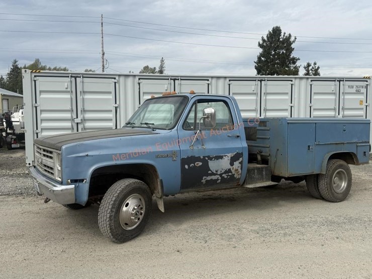 1986-chevrolet-30-image-14