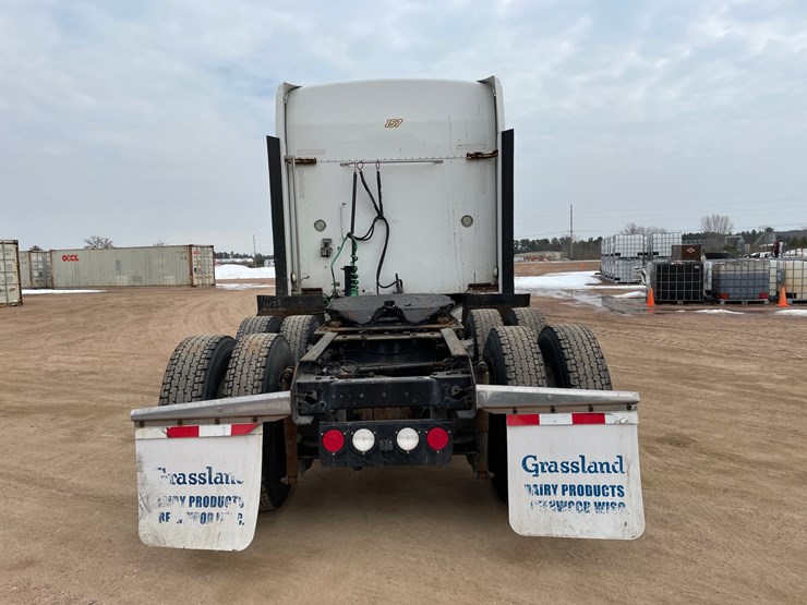 2016-kenworth-t660-image-4